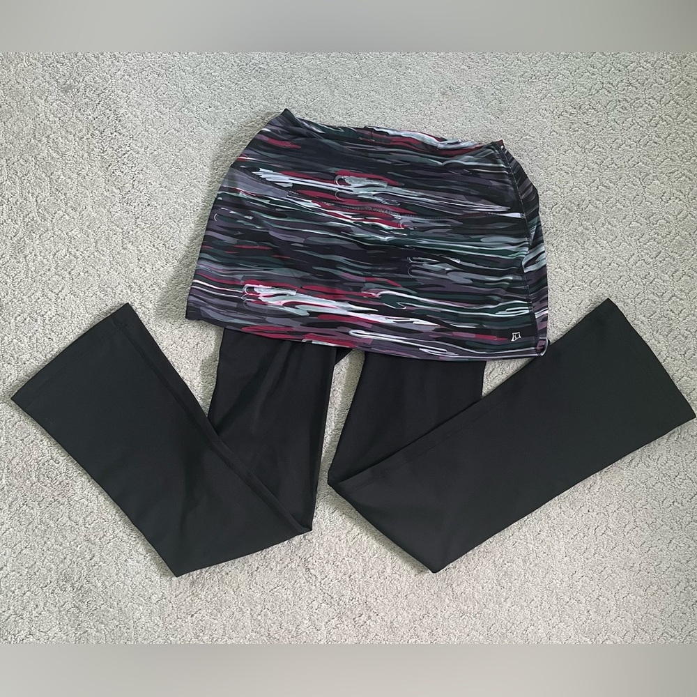 SkirtSports Vibrant Skirt with Black Base